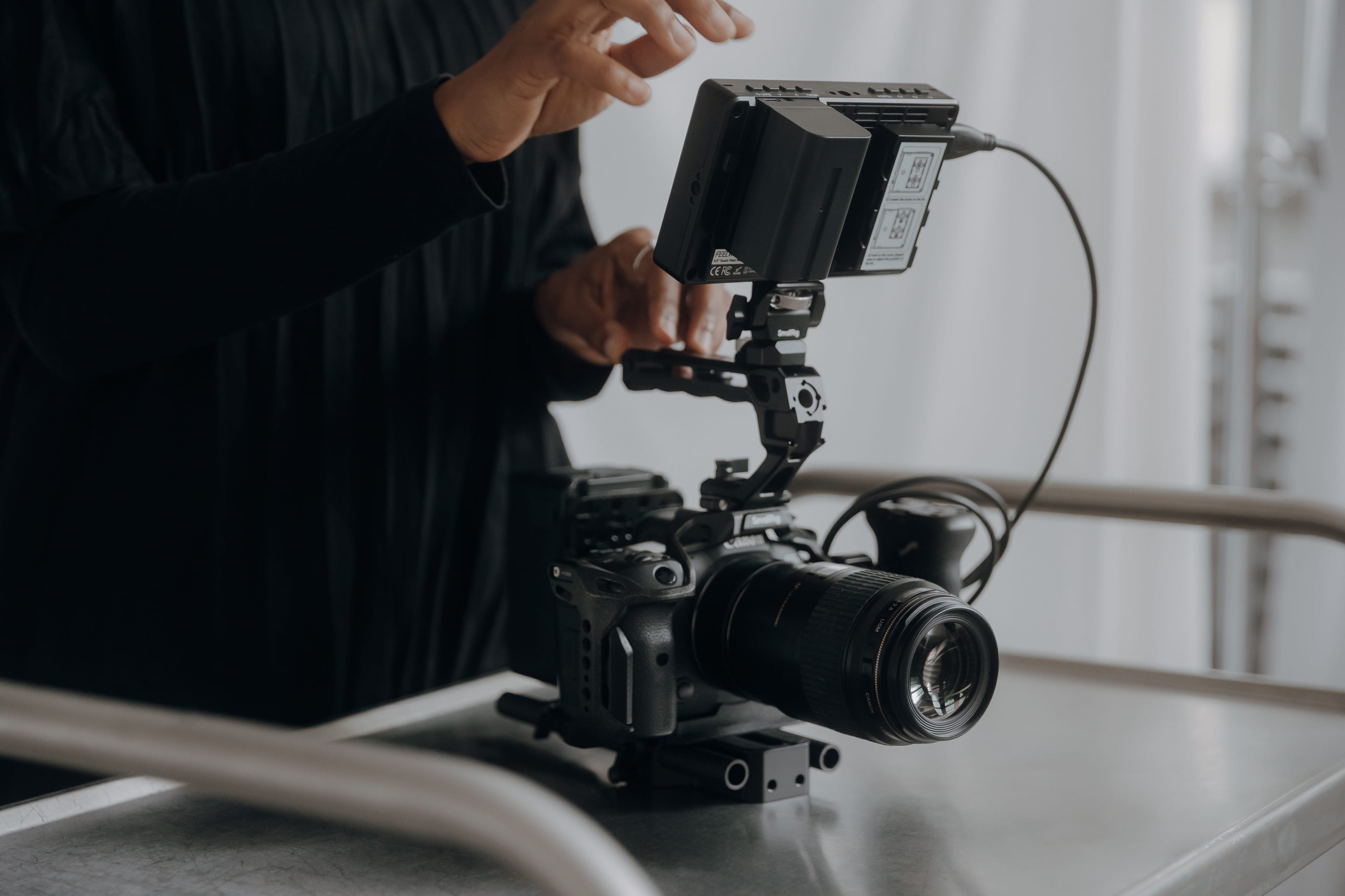 Behind the scenes – Dakiekste – Vorbereitung der Kamera für Videoaufnahmen zur Content Produktion