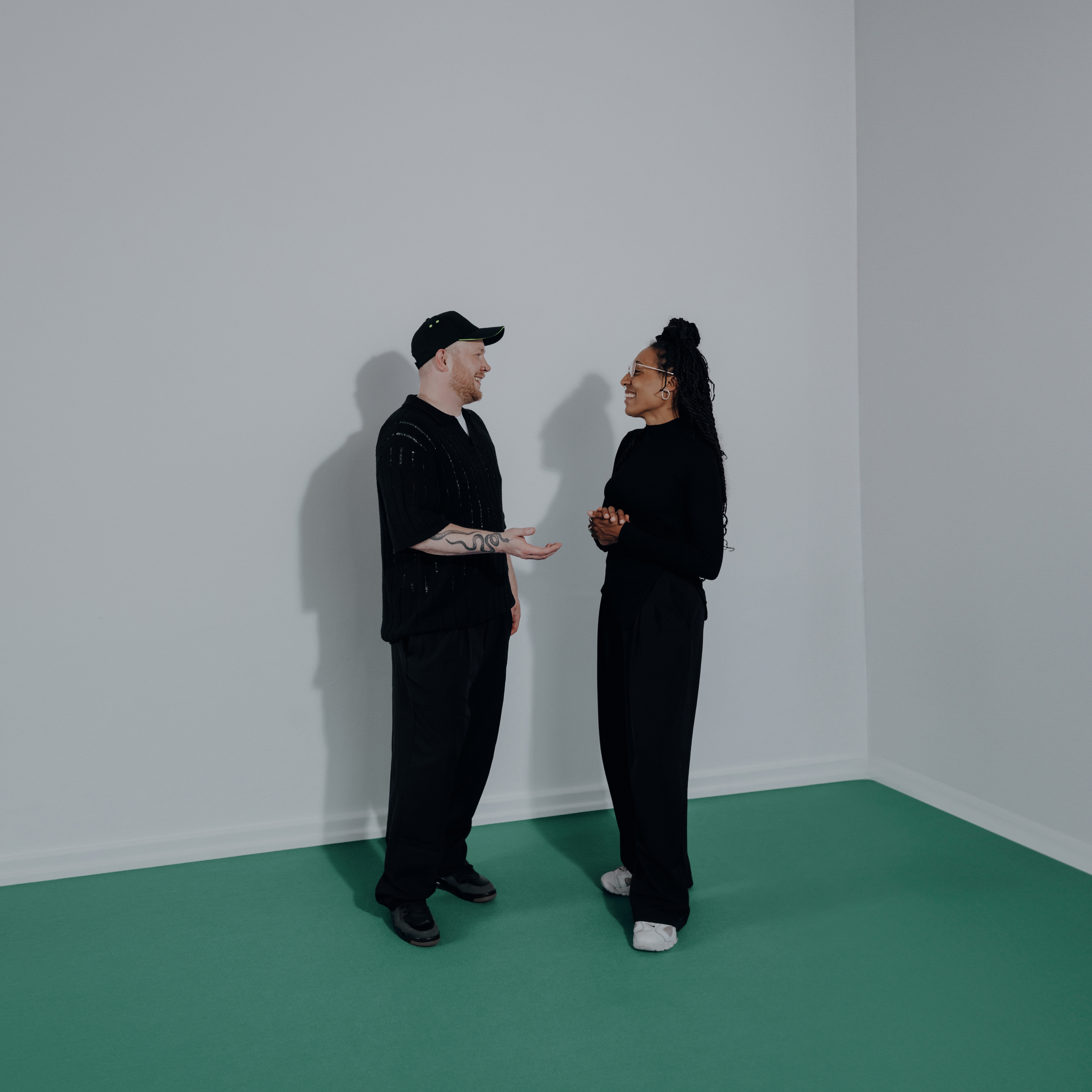 Behind the scenes - Dakiekste - Maischa und Stellan im Gesrpäch